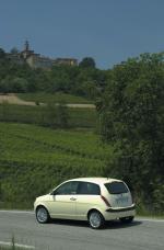Lancia Ypsilon 2003 года